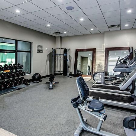 Hilton Garden Inn Топика Екстериор снимка