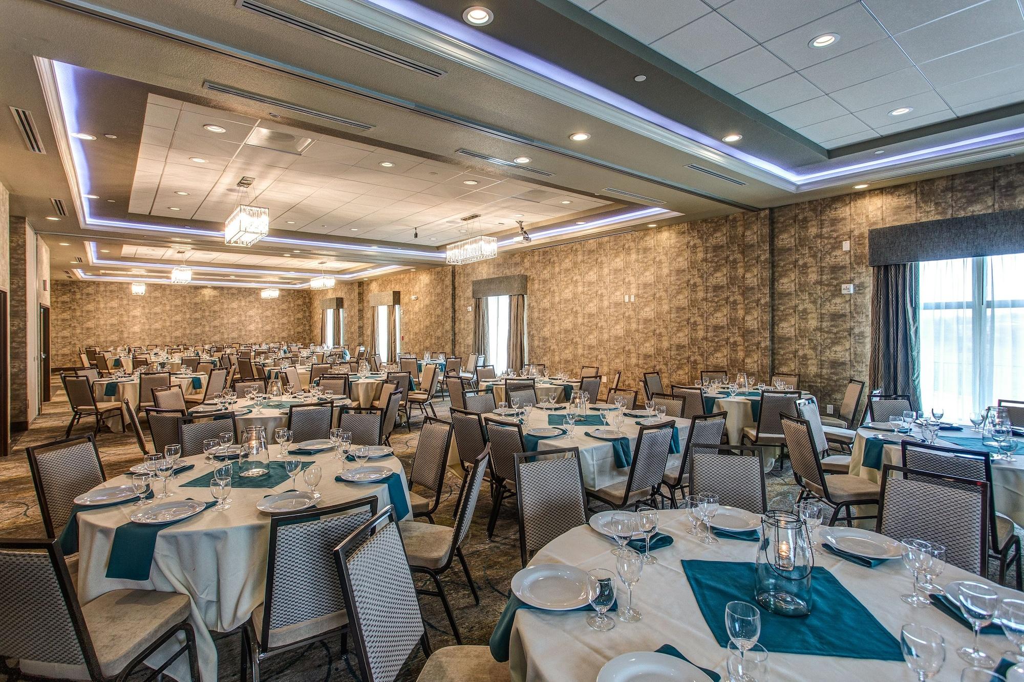 Hilton Garden Inn Топика Екстериор снимка