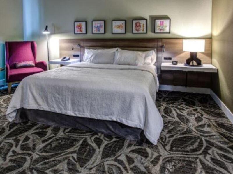 Hilton Garden Inn Топика Екстериор снимка