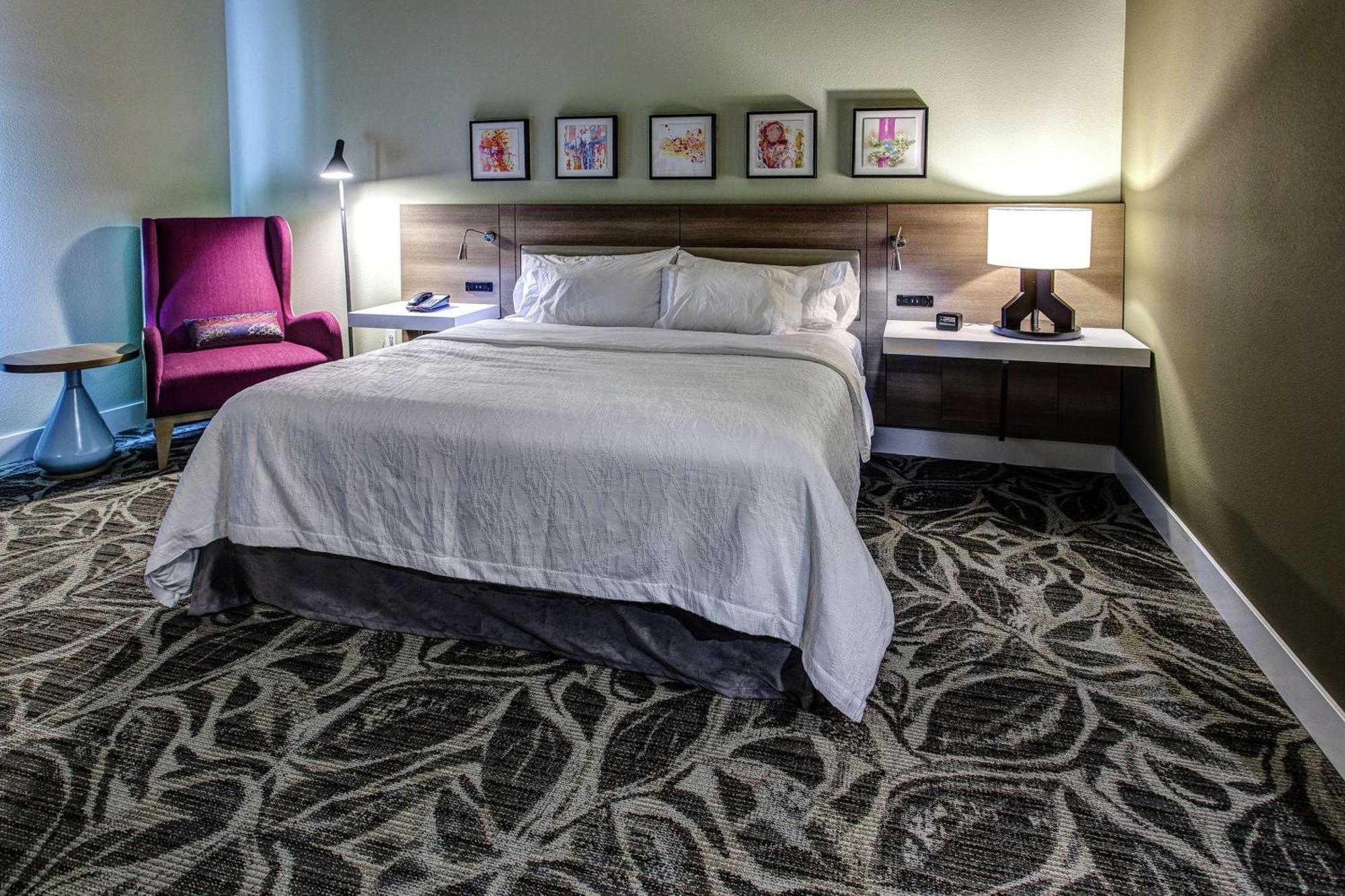 Hilton Garden Inn Топика Екстериор снимка
