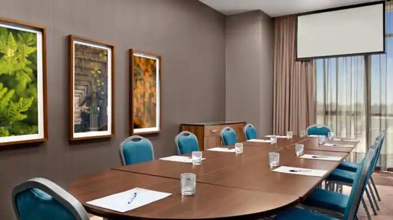 Hilton Garden Inn Топика Екстериор снимка